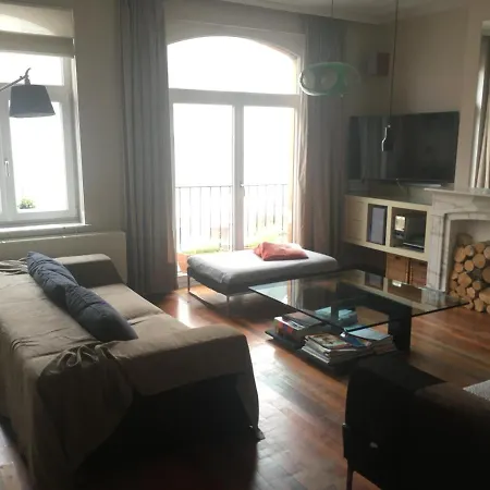 Family 200m From 3 Bedrooms 2 Bathrooms Terrace アパート *